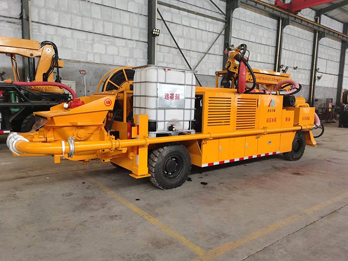 疫情防控不松懈，柴油機(jī)礦用混凝土濕式噴射車正常發(fā)貨！